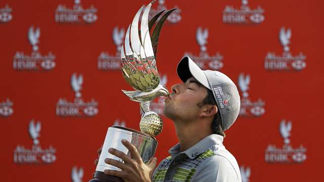 Pablo Larrazabal ăn mừng chiến thắng tại  Abu Dhabi HSBC Golf Championship. Hình chụp: Kamran Jebreili/AP